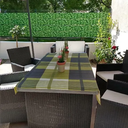 Apartment Lemon Tree Split Exterior photo